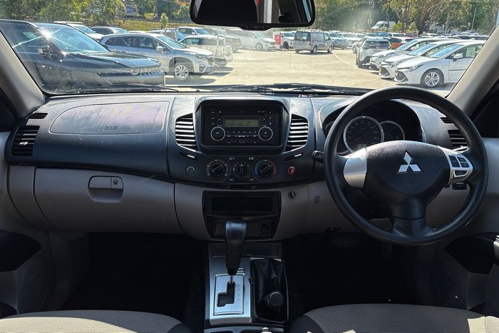 2013 Mitsubishi Triton GLX