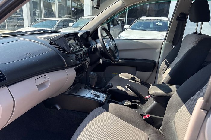 2013 Mitsubishi Triton GLX