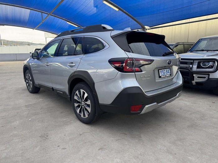 2024 Subaru Outback AWD Touring