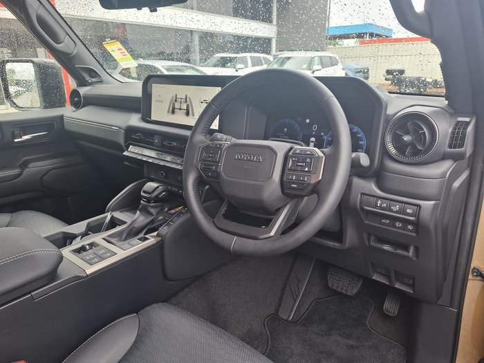 2025 Toyota Landcruiser Prado Altitude