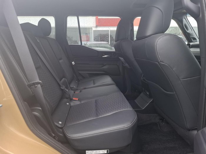 2025 Toyota Landcruiser Prado Altitude