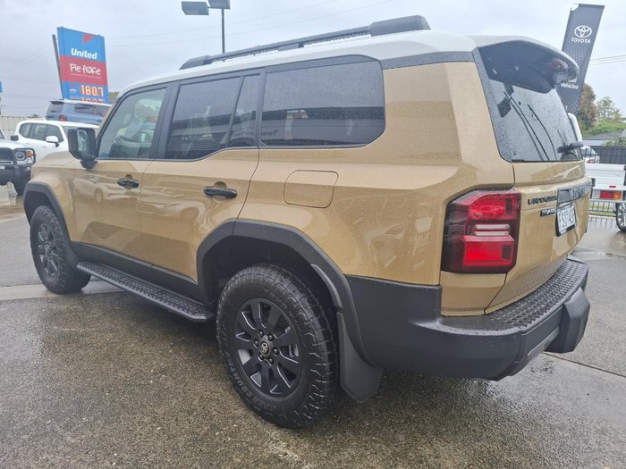 2025 Toyota Landcruiser Prado Altitude