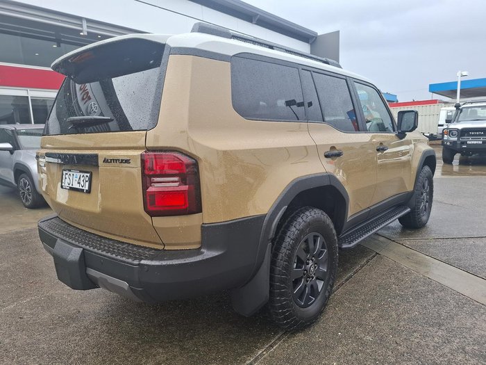 2025 Toyota Landcruiser Prado Altitude