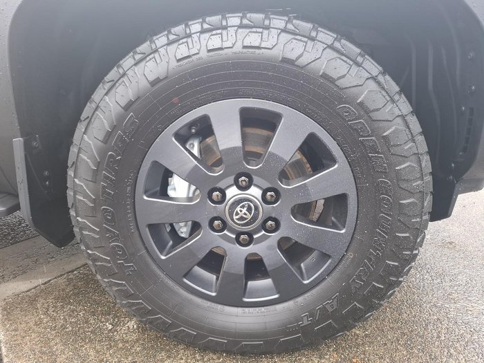 2025 Toyota Landcruiser Prado Altitude