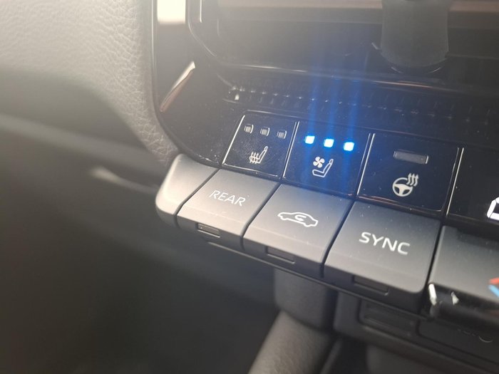 2025 Toyota Landcruiser Prado Altitude