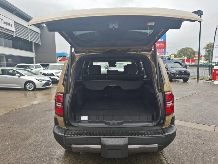 2025 Toyota Landcruiser Prado Altitude