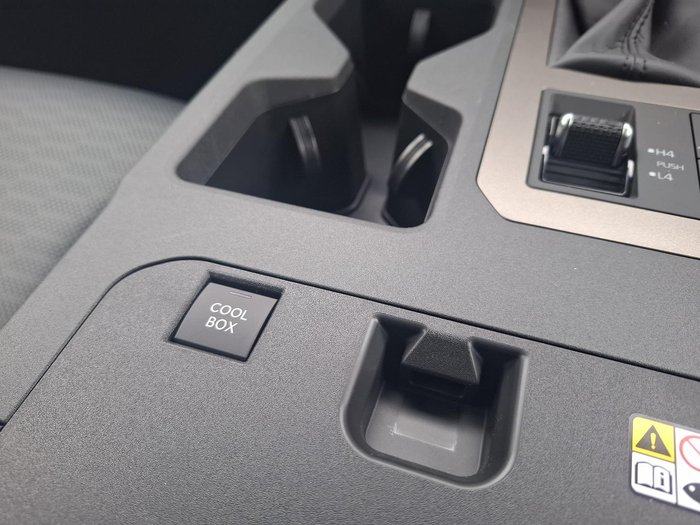 2025 Toyota Landcruiser Prado Altitude