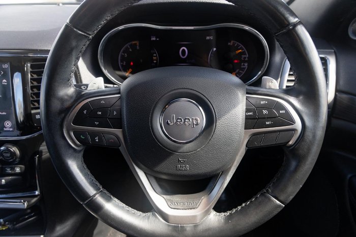 2020 Jeep Grand Cherokee Night Eagle