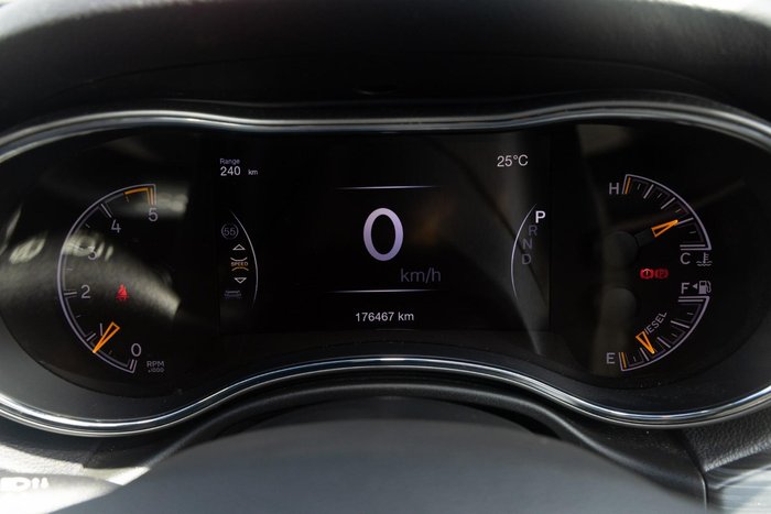 2020 Jeep Grand Cherokee Night Eagle