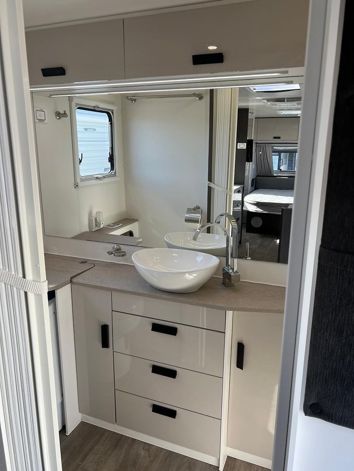 2022 Jayco Journey 19.61-2