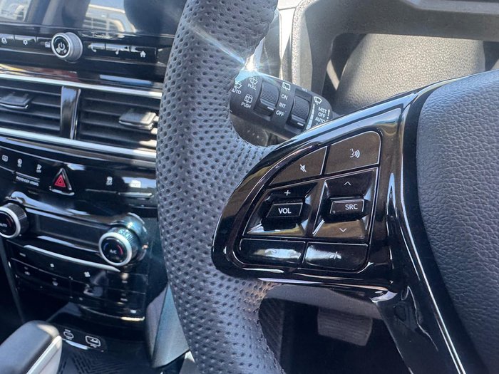 2025 Mahindra XUV3XO AX7L