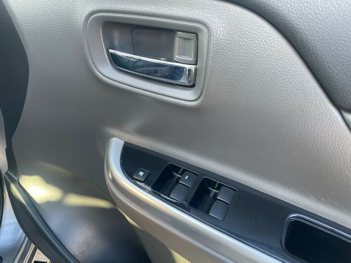 2015 Mitsubishi Triton