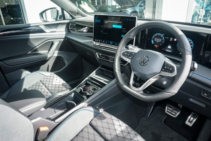 2025 Volkswagen Tiguan 150TSI R-Line