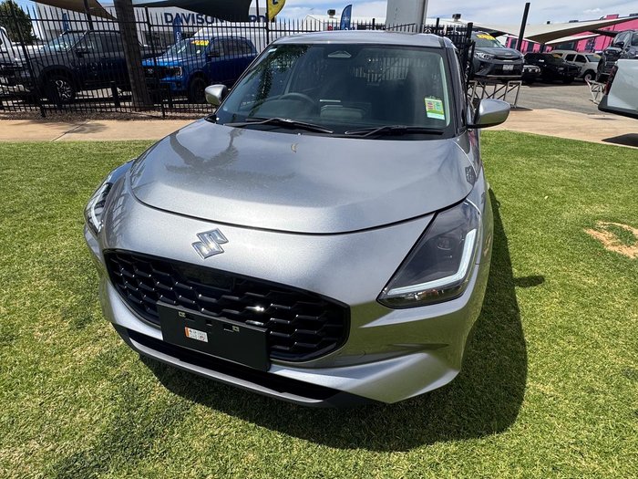 2025 Suzuki Swift Hybrid Plus