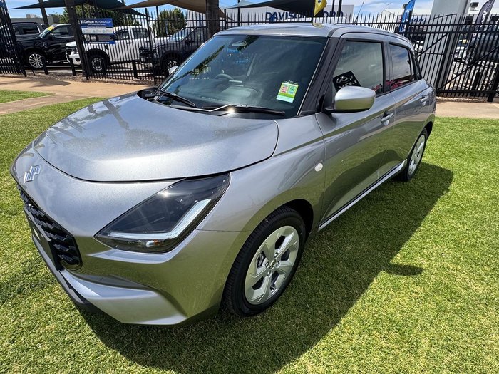 2025 Suzuki Swift Hybrid Plus