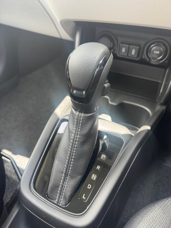 2025 Suzuki Swift Hybrid Plus