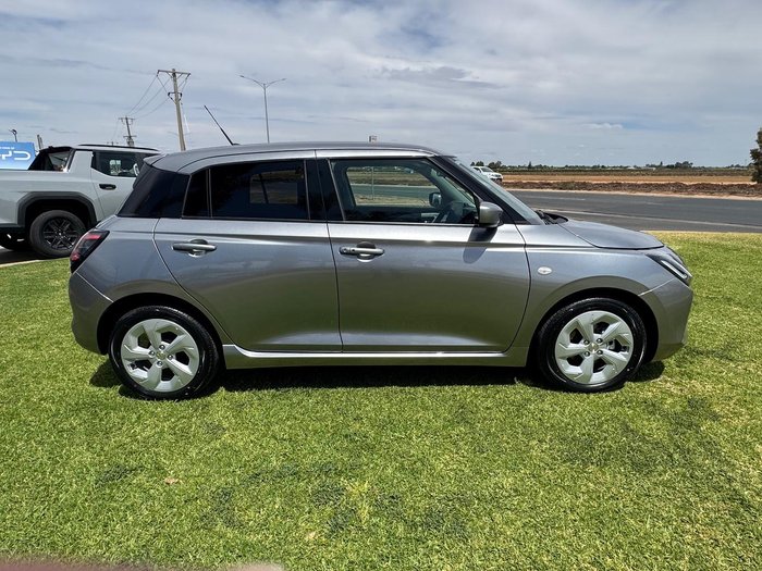 2025 Suzuki Swift Hybrid Plus