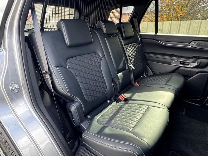 2023 Ford Everest Platinum