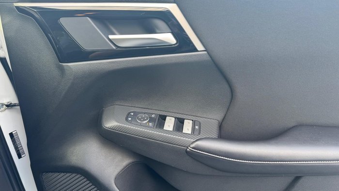 2023 Mitsubishi Outlander ES