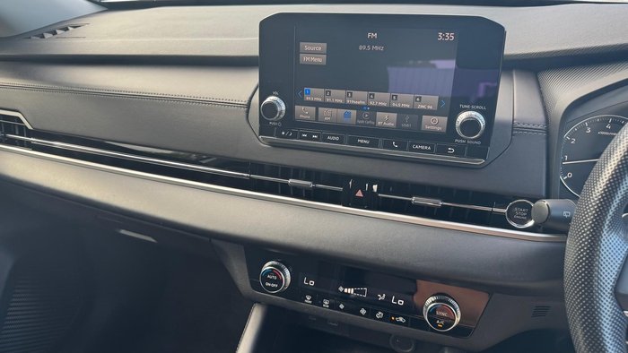 2023 Mitsubishi Outlander ES