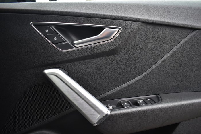 2016 Audi Q2 design GA MY17 Nano Grey