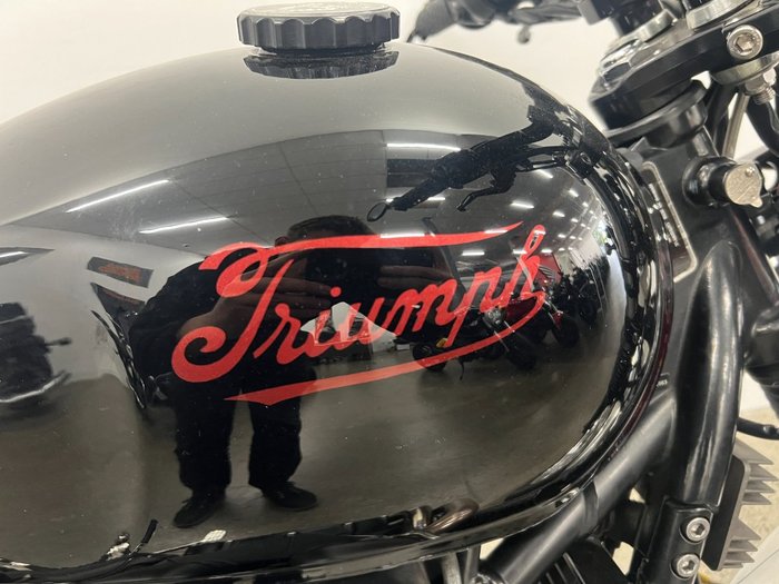 2013 Triumph BONNEVILLE Black