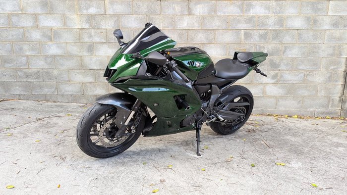 2022 Yamaha YZF-R7LA