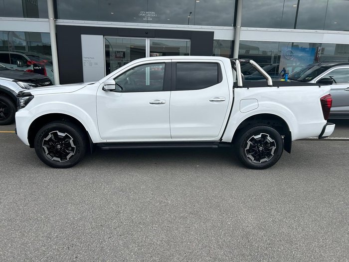 2023 Nissan Navara ST-X