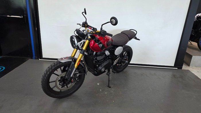 2025 Triumph SCRAMBLER 400 XC Red