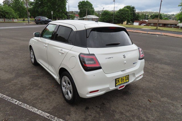 2024 SUZUKI SWIFT PLUS