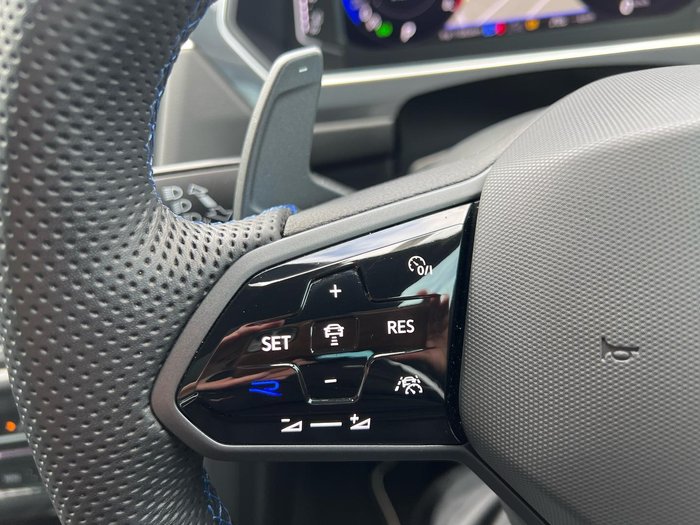 2023 Volkswagen Tiguan R