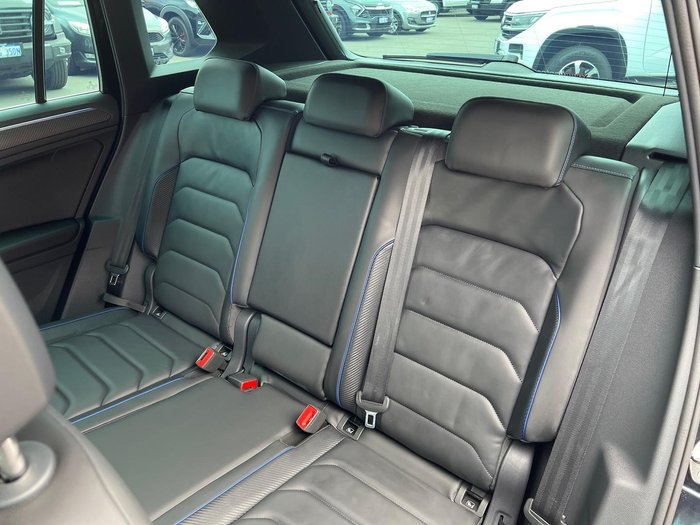 2023 Volkswagen Tiguan R