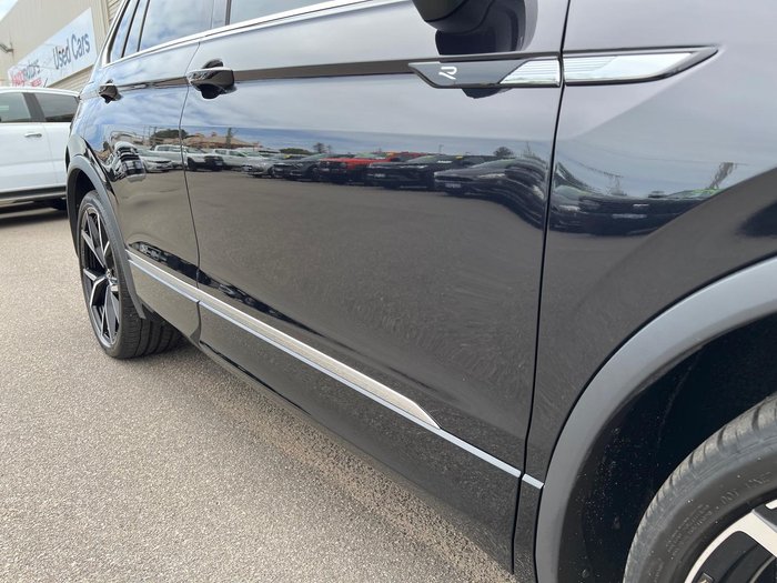 2023 Volkswagen Tiguan R