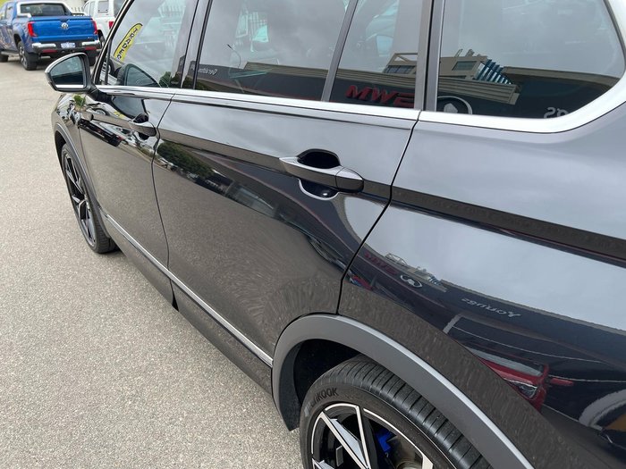 2023 Volkswagen Tiguan R