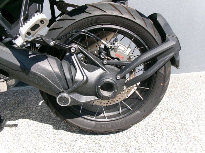 2025 BMW Motorrad R 1300 GS ADVENTURE TROPHY Racing Blue Metallic. (17-08)