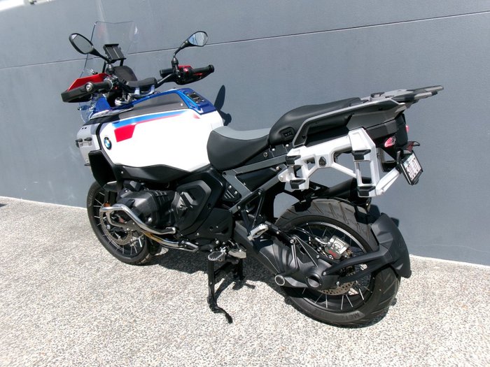 2025 BMW Motorrad R 1300 GS ADVENTURE TROPHY Racing Blue Metallic. (17-08)
