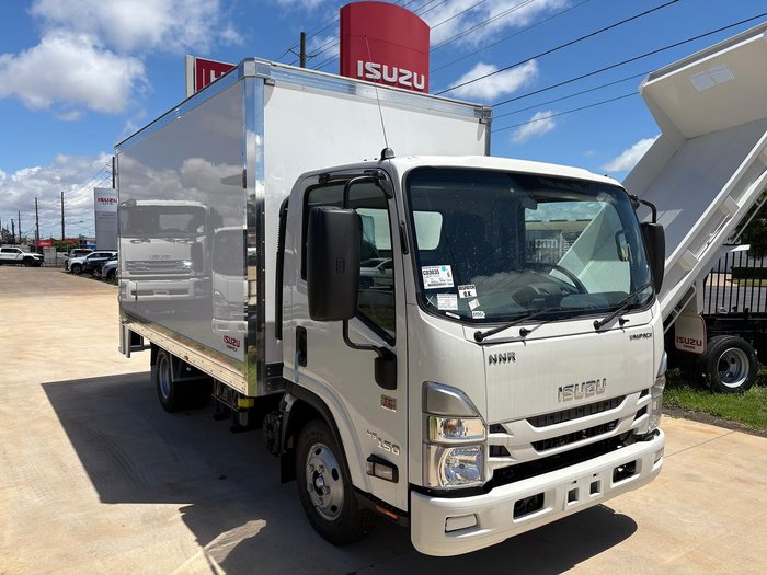 2025 Isuzu Nnr 45-150 Vanpack