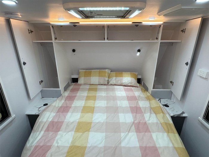 2025 VICTORY CARAVANS 18'6 Touring