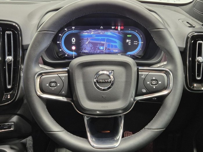 2023 Volvo XC40 Recharge Twin Pure Electric MY24 AWD Crystal White