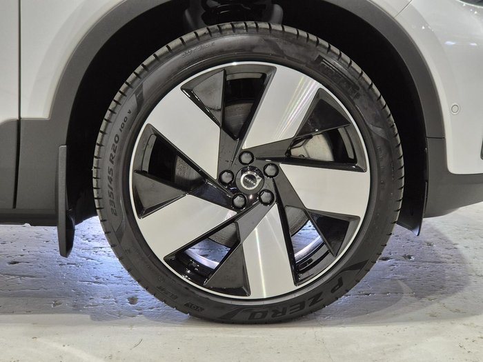 2023 Volvo XC40 Recharge Twin Pure Electric MY24 AWD Crystal White