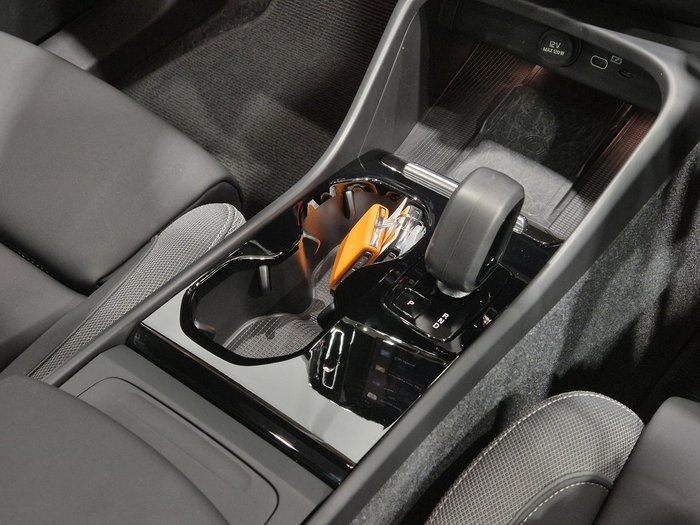 2023 Volvo XC40 Recharge Twin Pure Electric MY24 AWD Crystal White