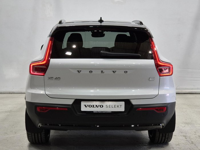 2023 Volvo XC40 Recharge Twin Pure Electric MY24 AWD Crystal White