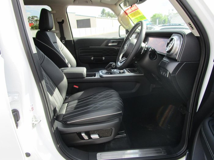 2025 GWM Tank 300 Lux