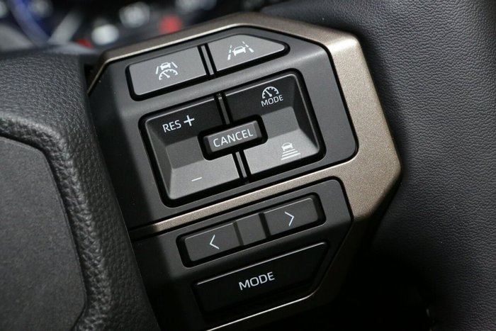 2025 Toyota Landcruiser Prado Altitude