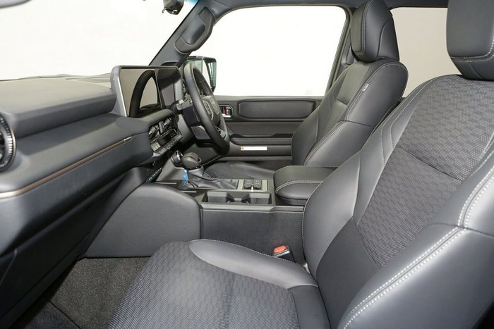 2025 Toyota Landcruiser Prado Altitude