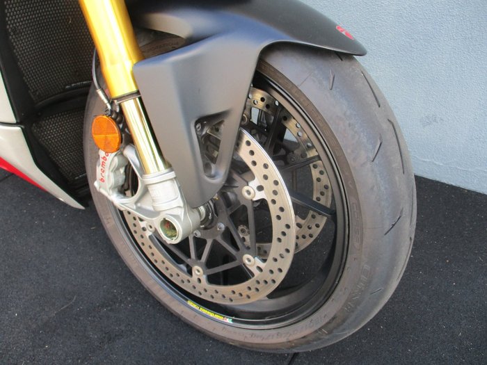 2021 DUCATI STREETFIGHTER V4 S RED