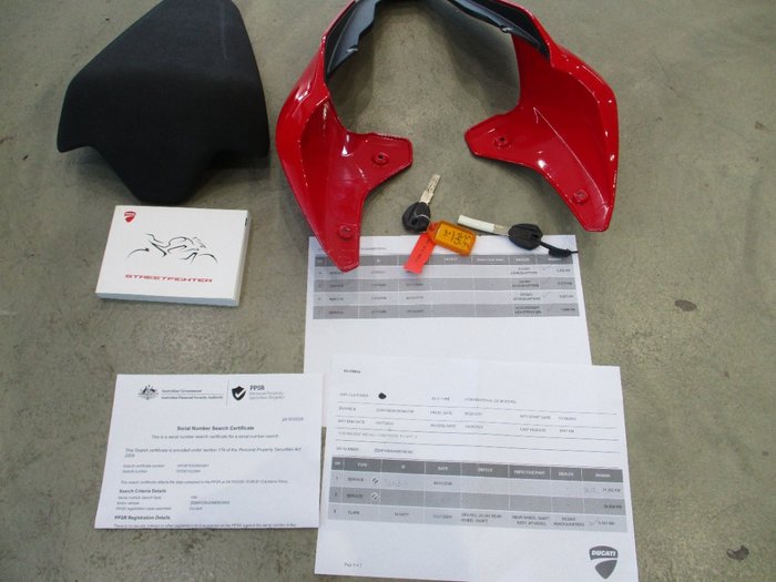 2021 DUCATI STREETFIGHTER V4 S RED