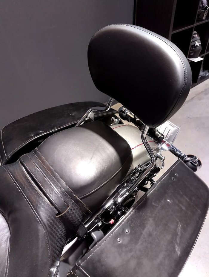 2009 Harley-Davidson Road King Classic 1584 (FLHRC) Touring Silver