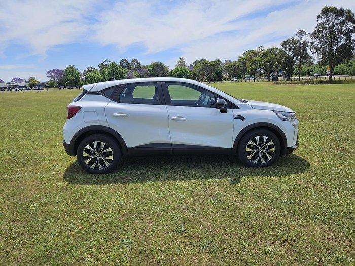 2025 Mitsubishi ASX LS