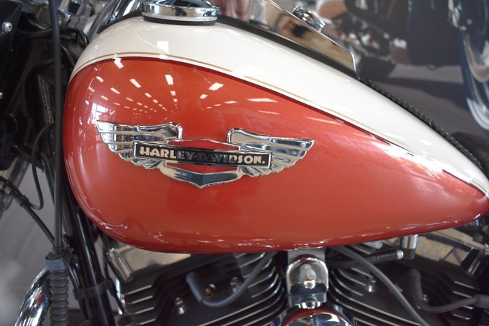 2012 Harley-davidson FLSTN SOFTAIL DELUXE CREAM